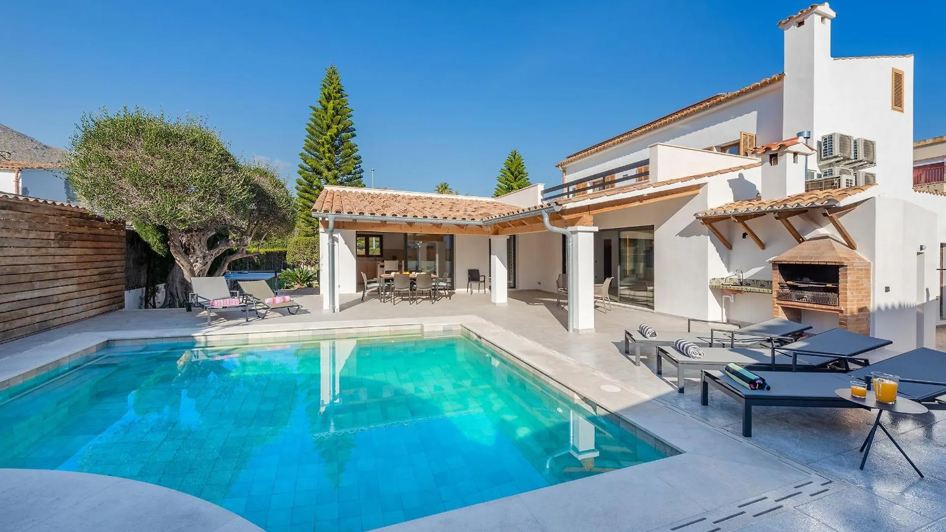 Villa Ana To Rent In Puerto Pollensa By Js Villas